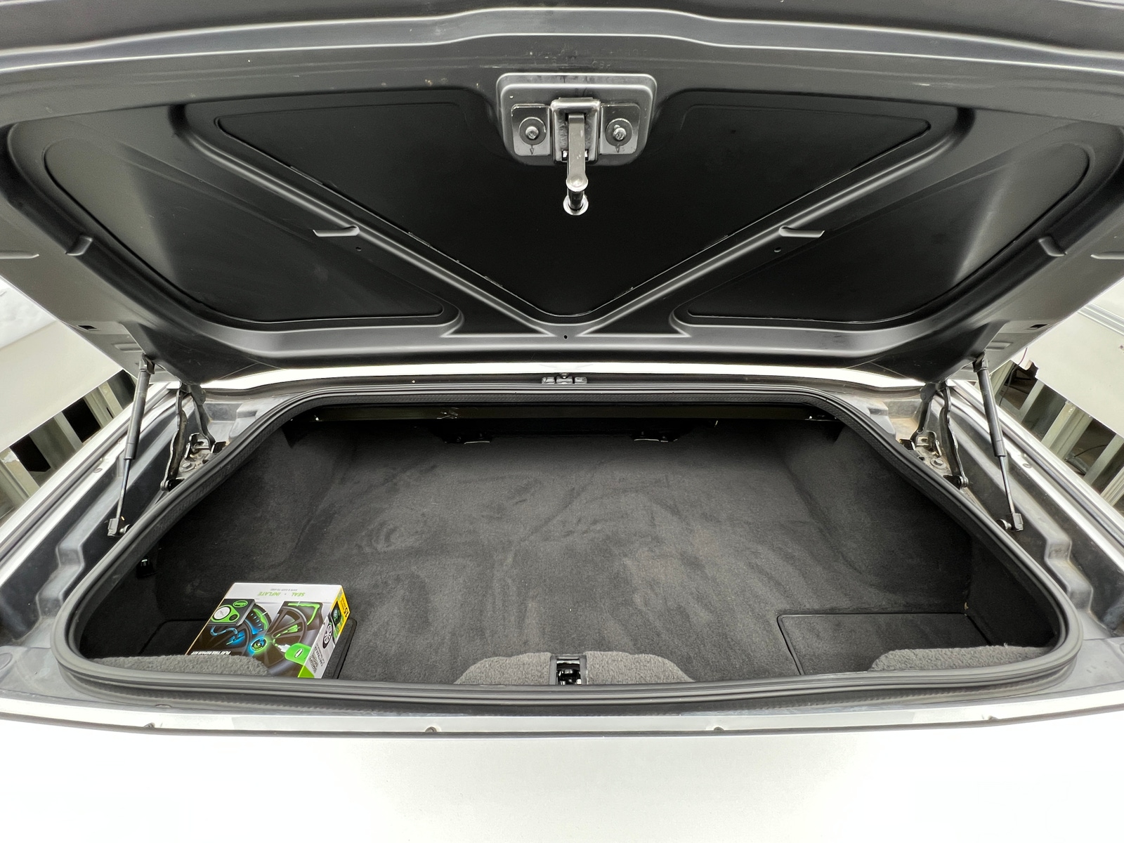 Thumbnail: 2012 Chevrolet Corvette - 5