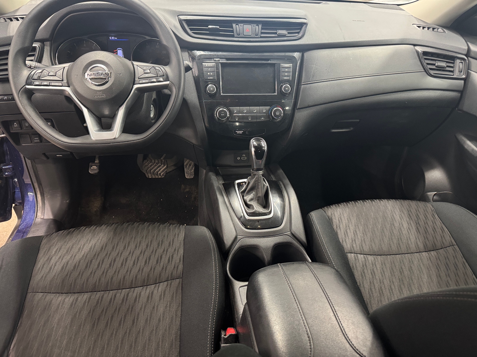 Thumbnail: 2020 Nissan Rogue - 3