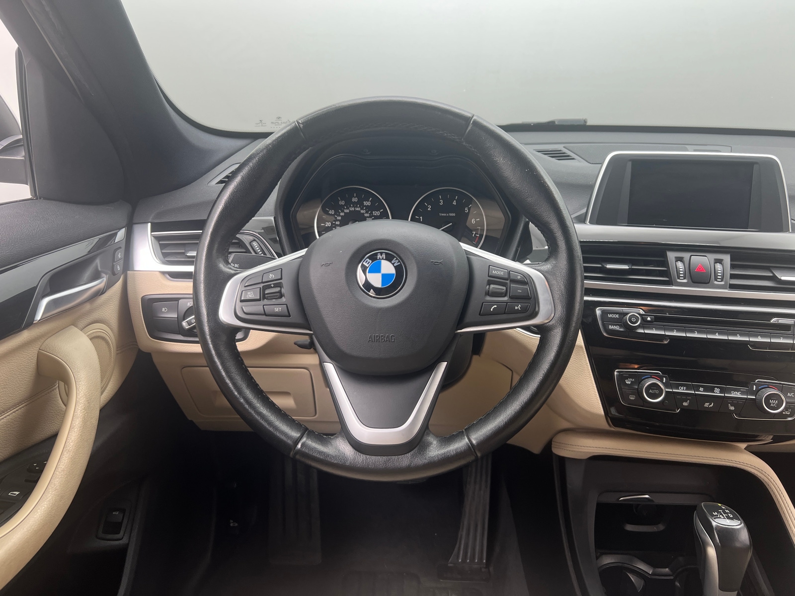 Thumbnail: 2018 BMW X1 - 4