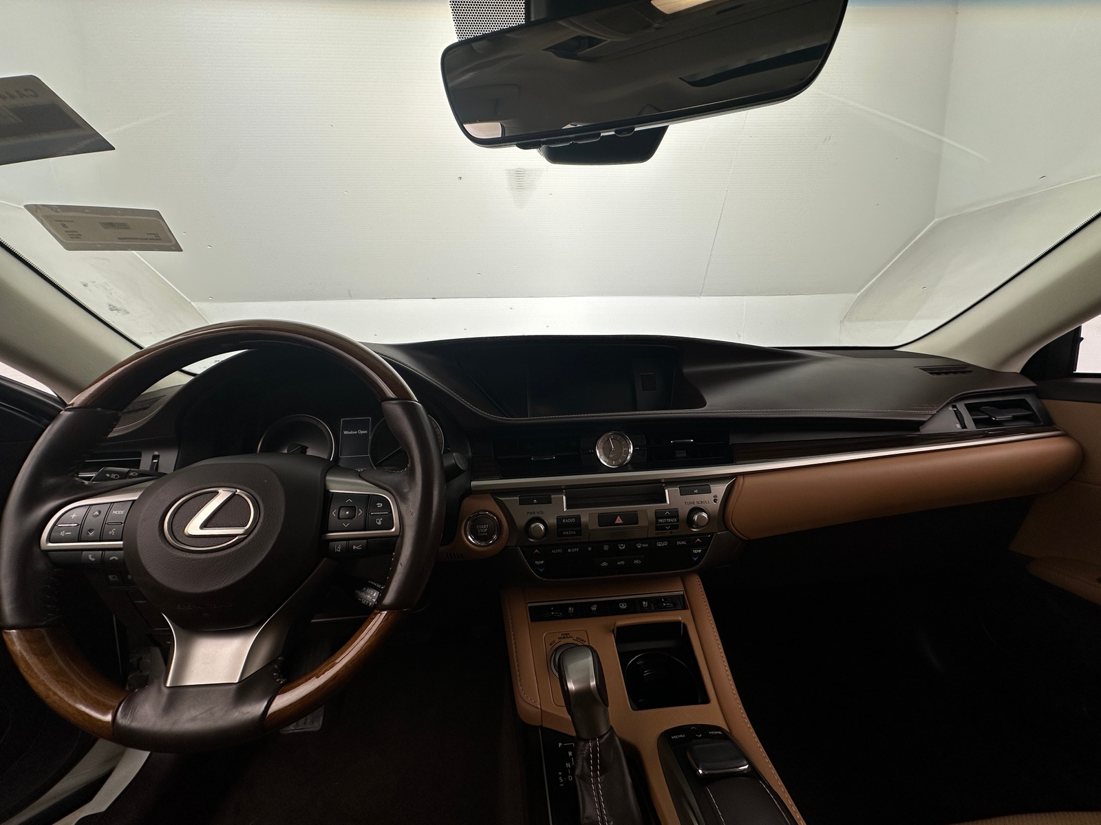 Thumbnail: 2016 Lexus ES - 2