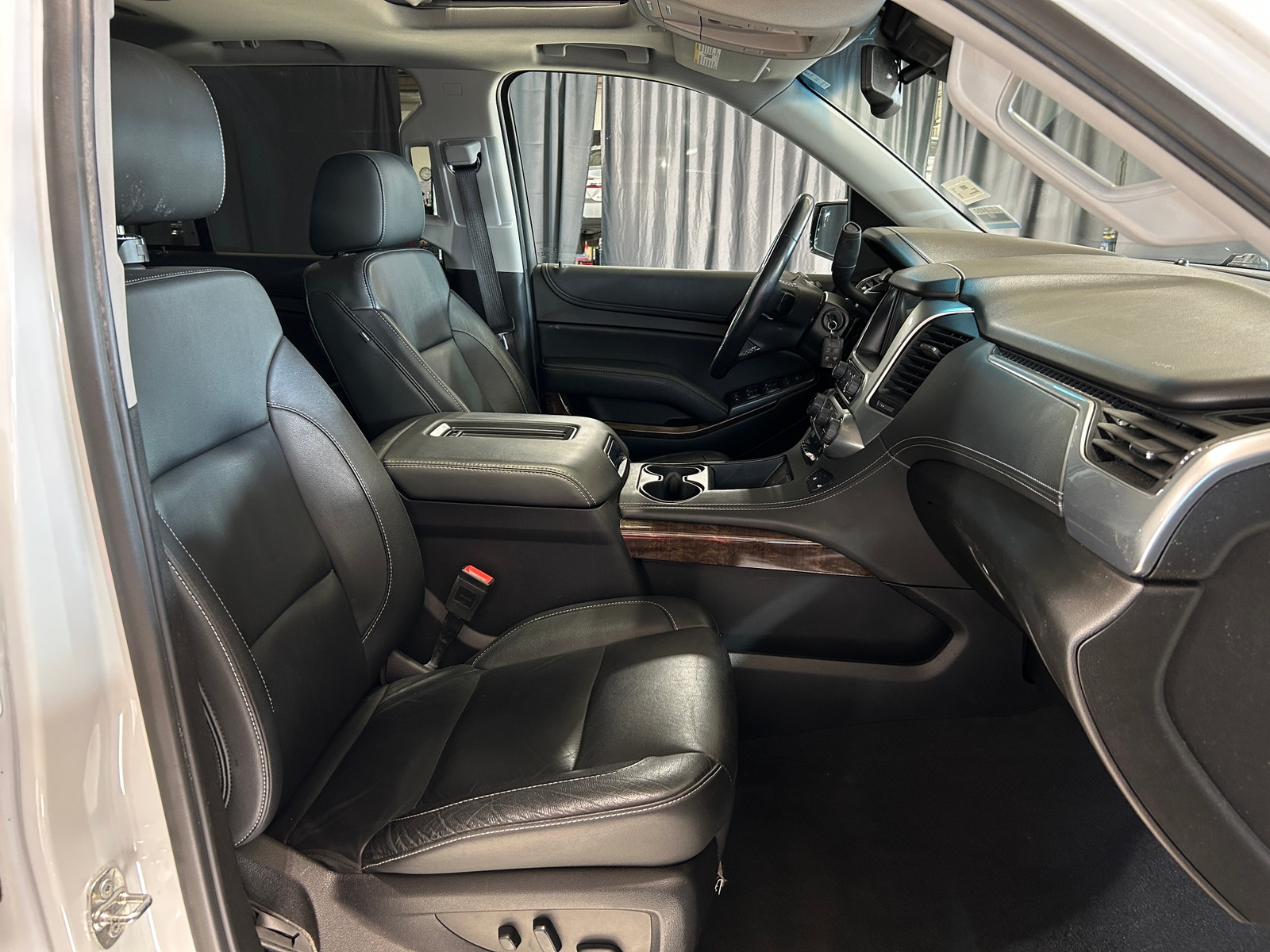 Thumbnail: 2019 Chevrolet Tahoe - 2