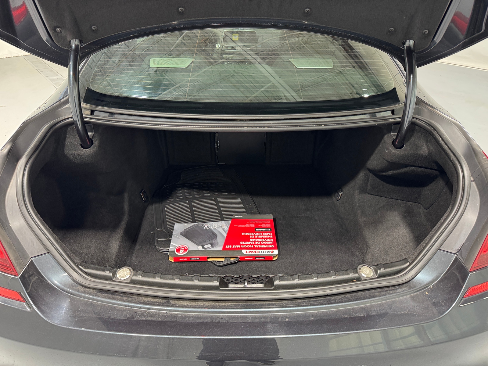 Thumbnail: 2017 BMW M6 - 4