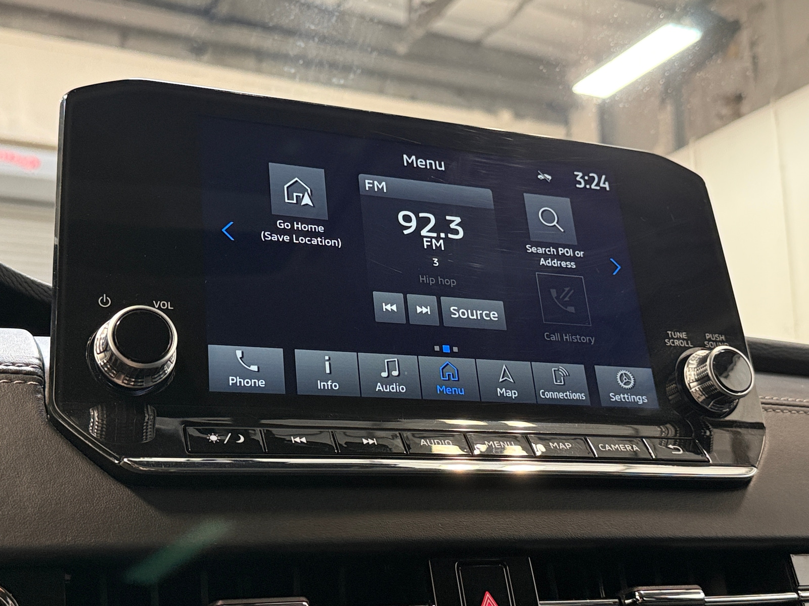 Thumbnail: 2024 Mitsubishi Outlander - 3