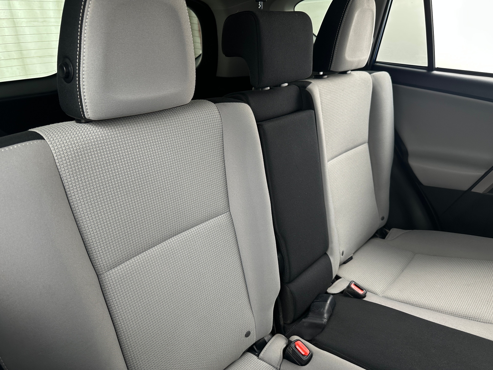 Thumbnail: 2018 Toyota RAV4 - 6