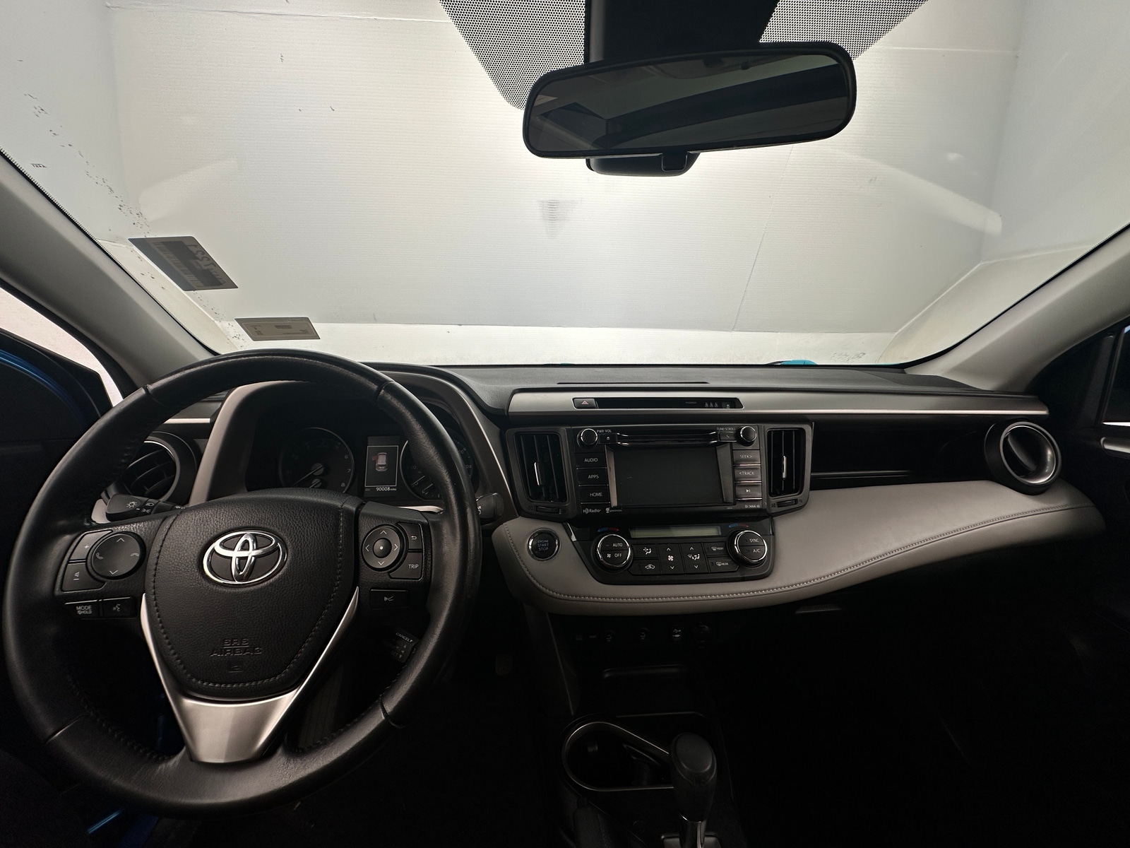 Thumbnail: 2018 Toyota RAV4 - 3