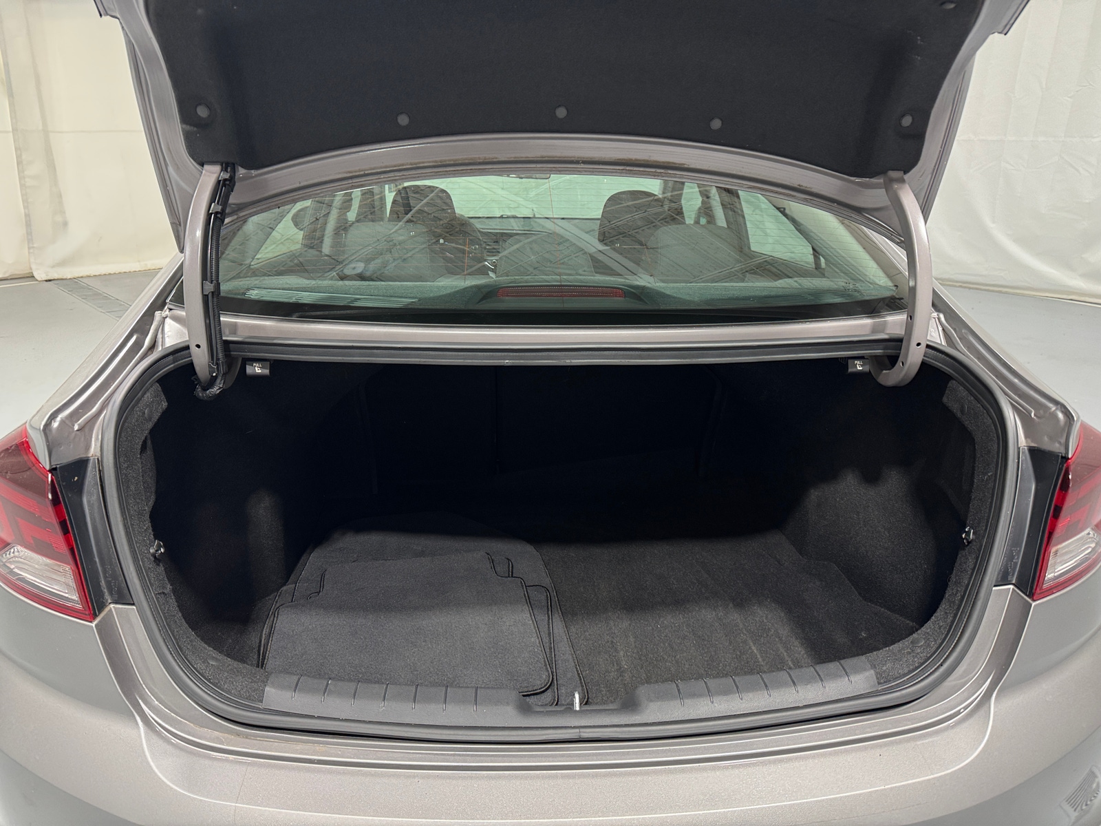 Thumbnail: 2020 Hyundai Elantra - 7