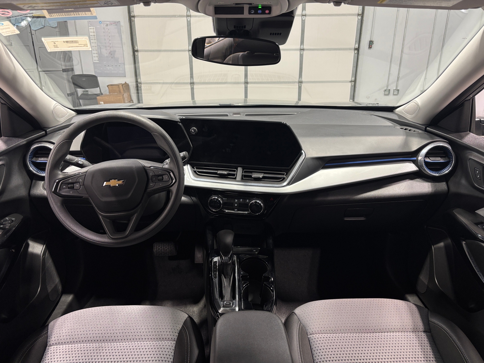 Thumbnail: 2025 Chevrolet Trax - 3