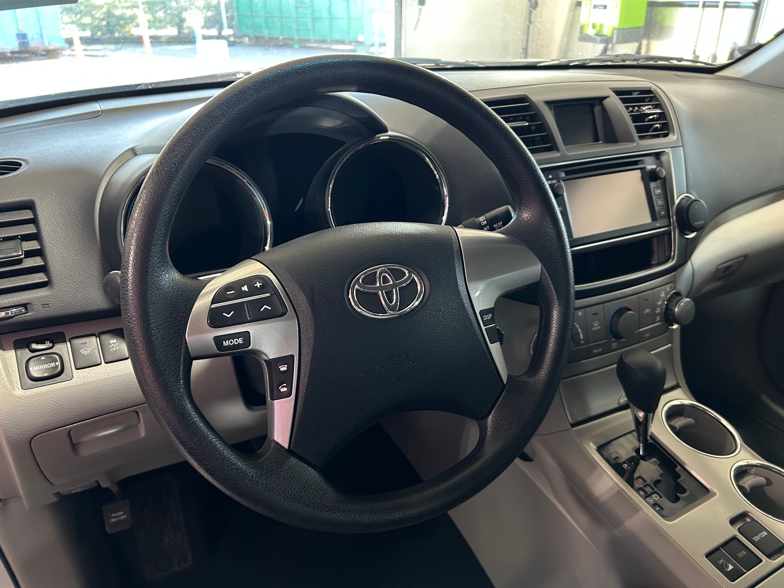 Thumbnail: 2013 Toyota Highlander - 5