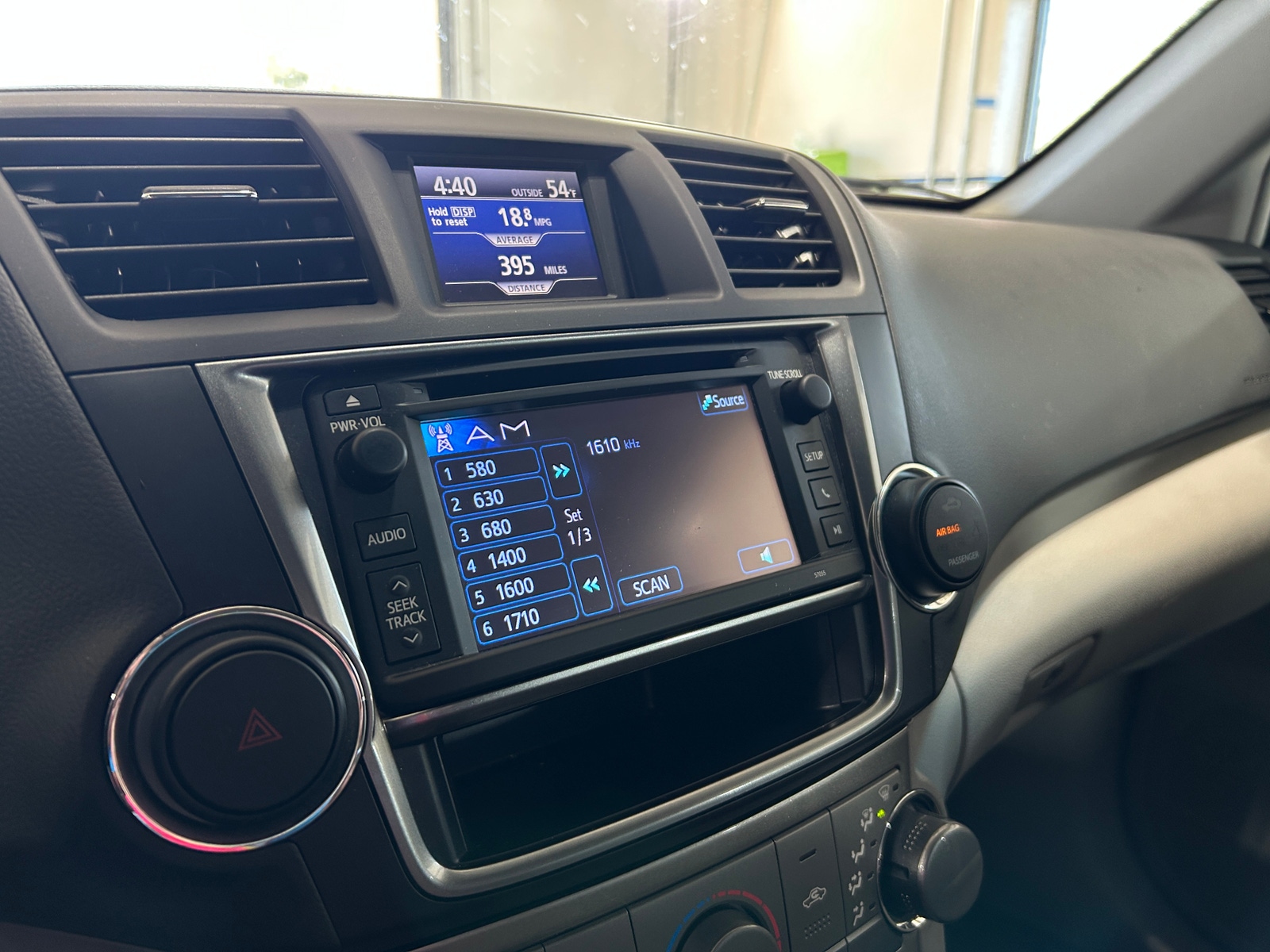 Thumbnail: 2013 Toyota Highlander - 4