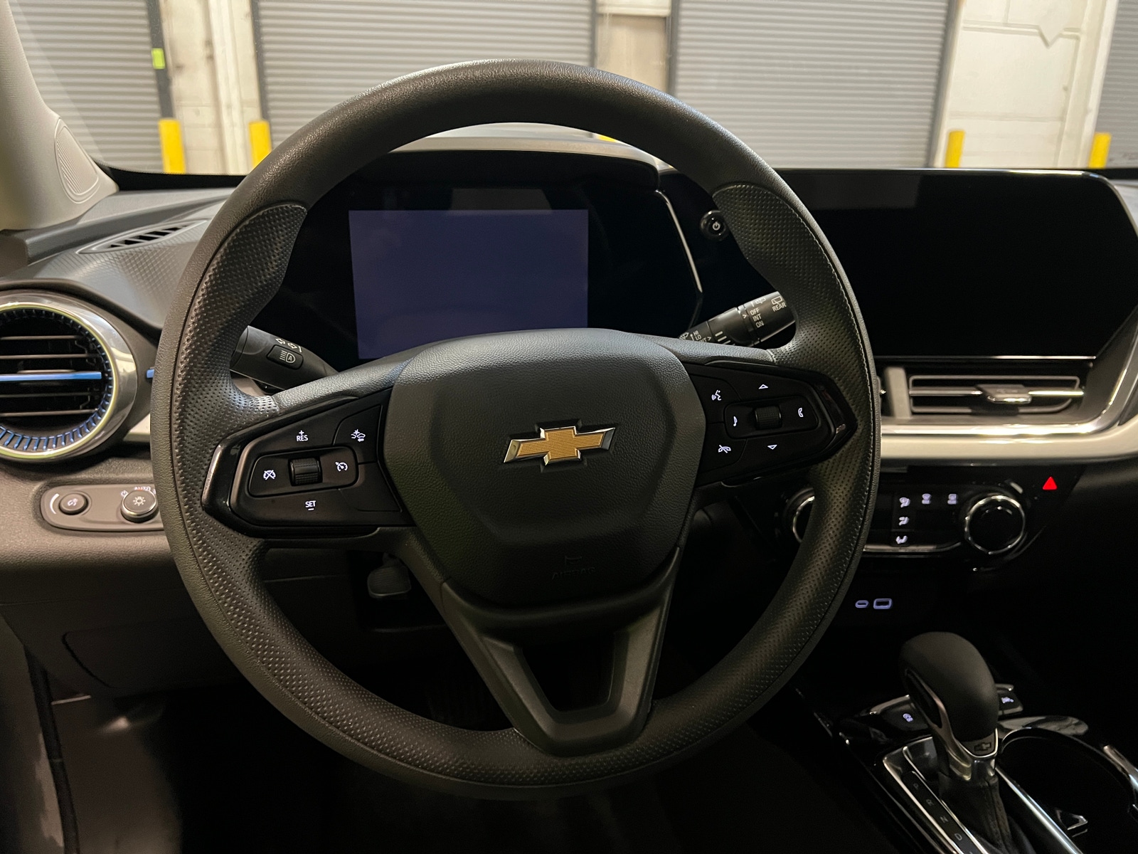 Thumbnail: 2025 Chevrolet Trax - 5