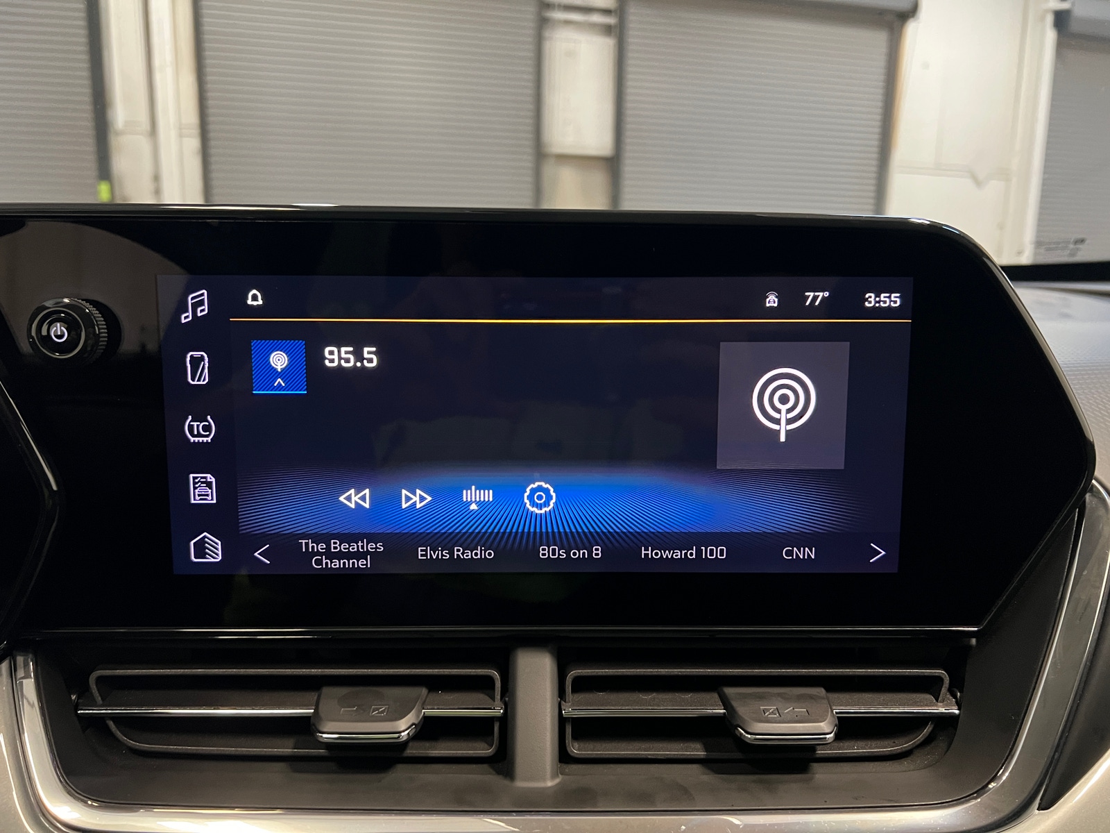 Thumbnail: 2025 Chevrolet Trax - 4