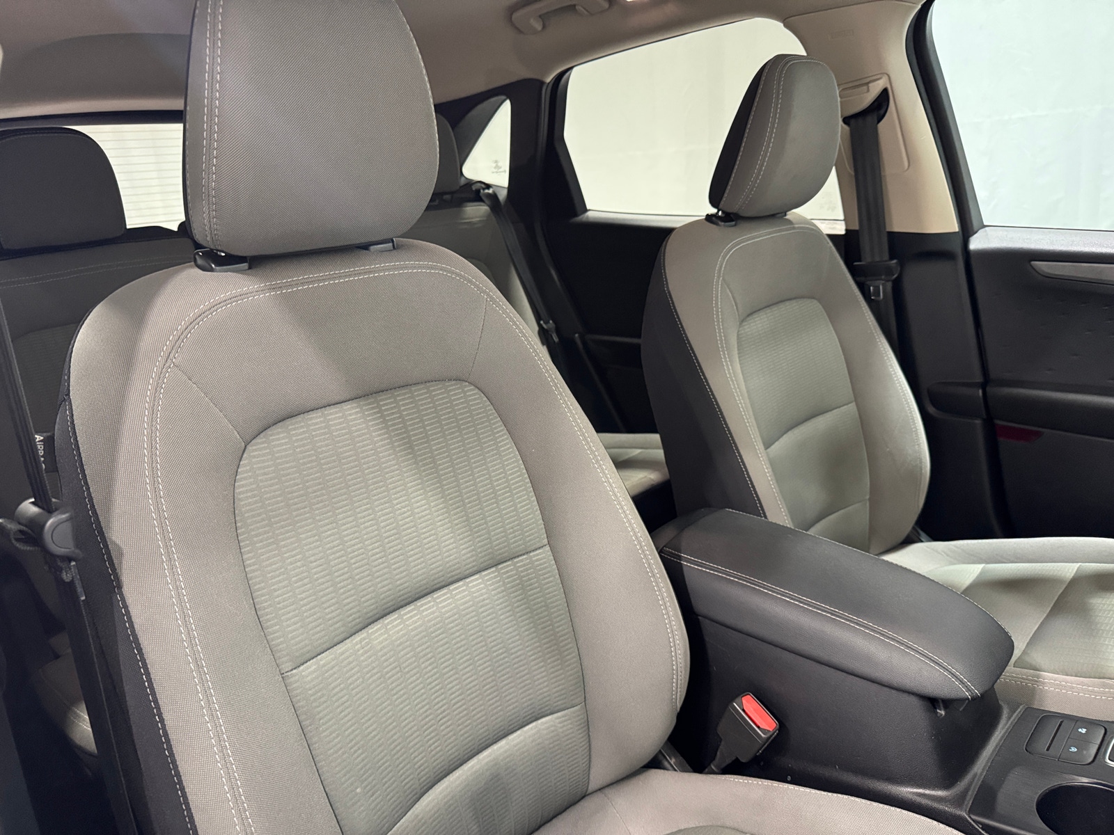 Thumbnail: 2020 Ford Escape - 2