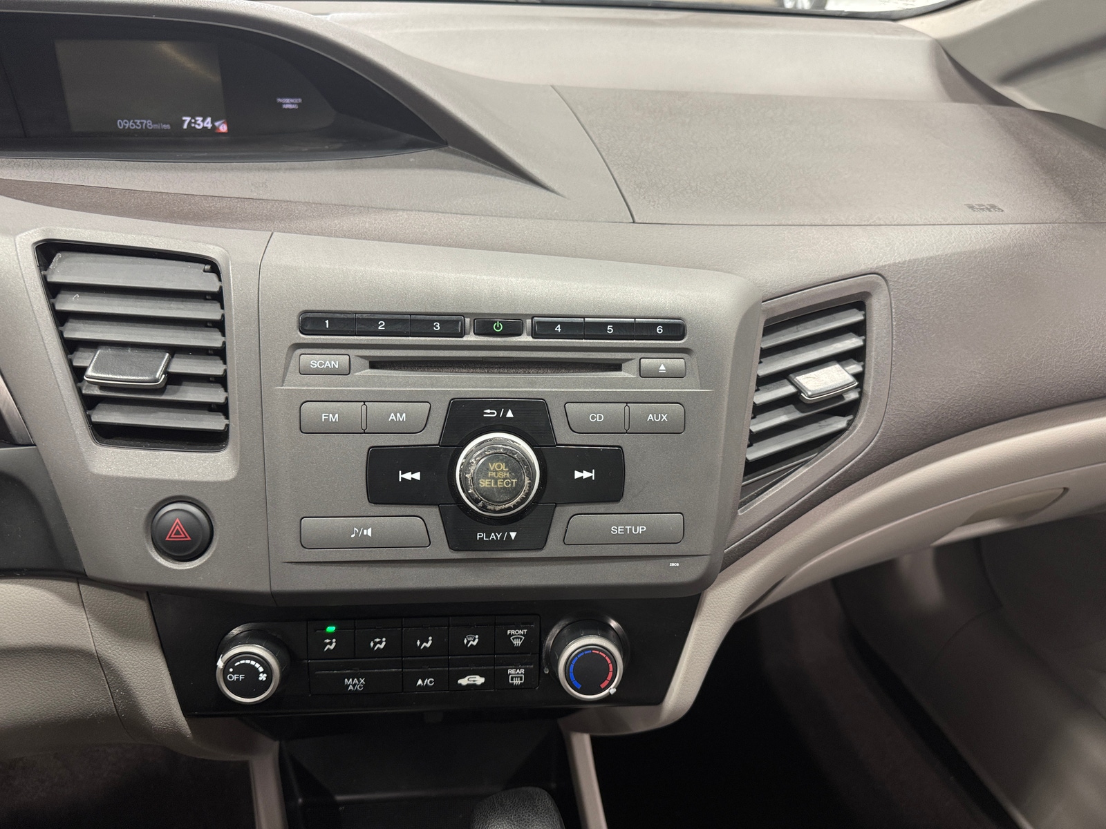 Thumbnail: 2012 Honda Civic - 4