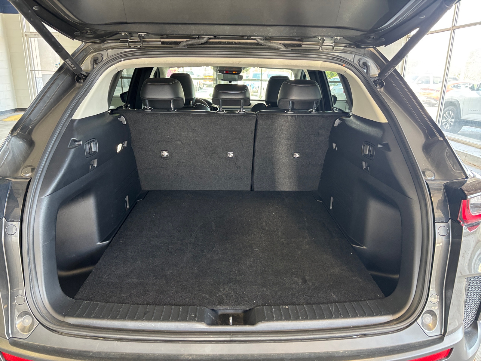 Thumbnail: 2025 Mazda CX-50 - 6