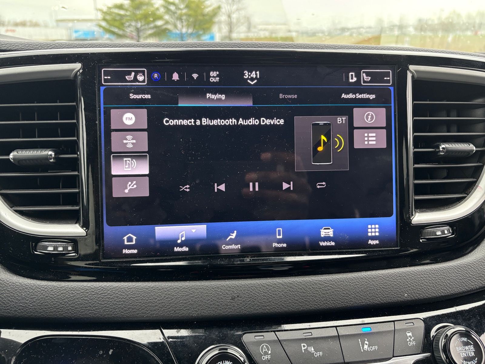 Thumbnail: 2025 Chrysler Pacifica - 4