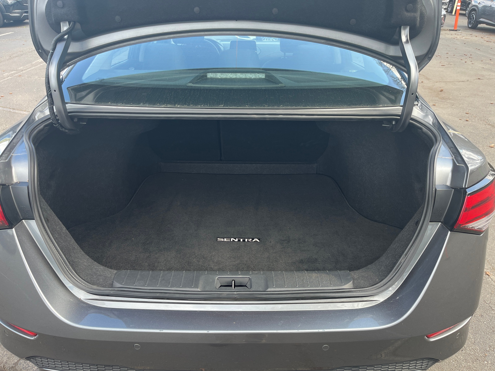 Thumbnail: 2025 Nissan Sentra - 6