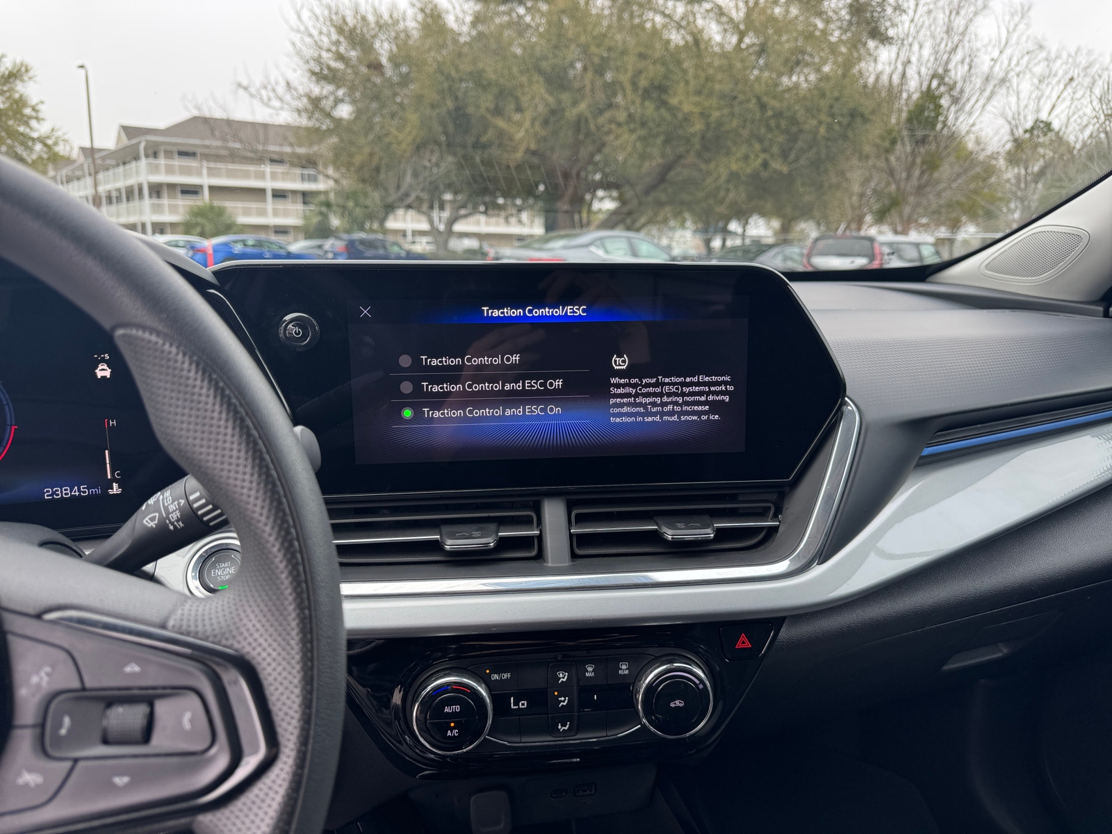 Thumbnail: 2025 Chevrolet Trax - 4