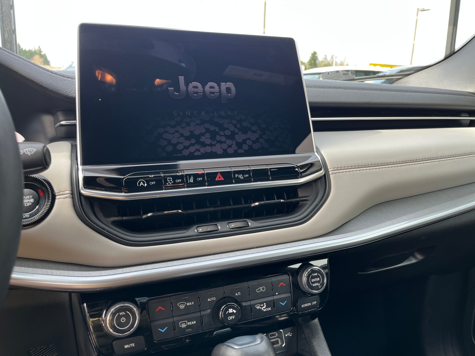 Thumbnail: 2025 Jeep Compass - 4