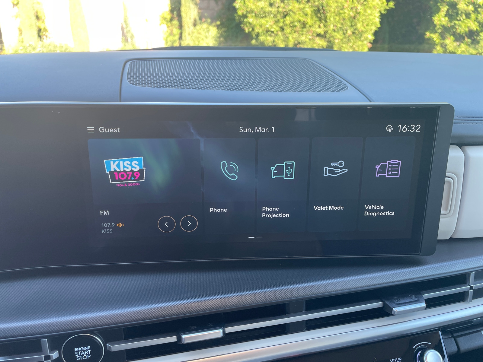 Thumbnail: 2025 Hyundai Santa Fe - 4