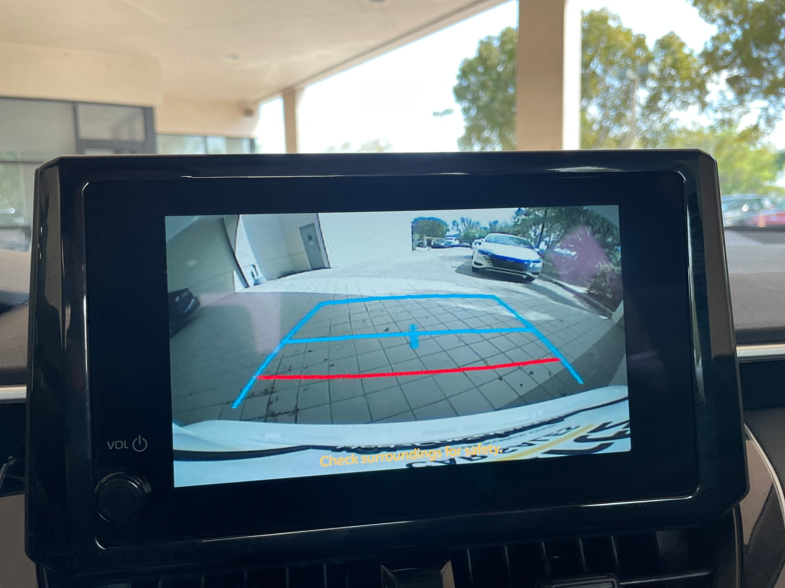 Thumbnail: 2025 Toyota Corolla - 4