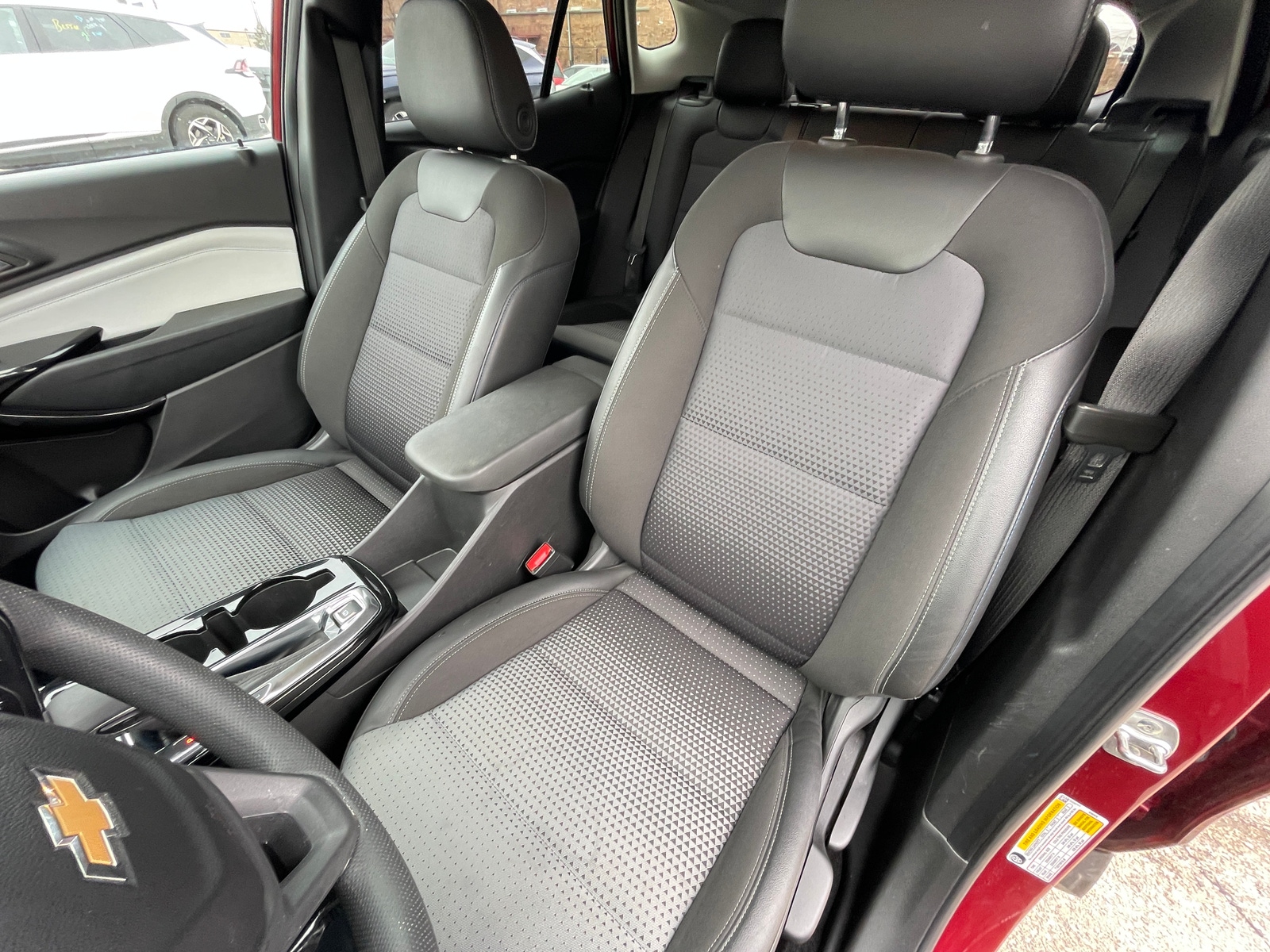 Thumbnail: 2025 Chevrolet Trax - 2