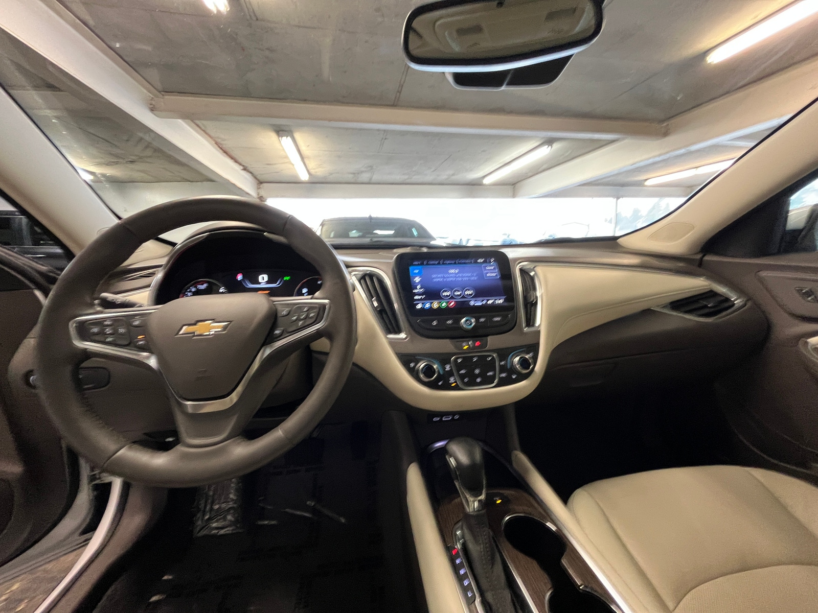 Thumbnail: 2024 Chevrolet Malibu - 3