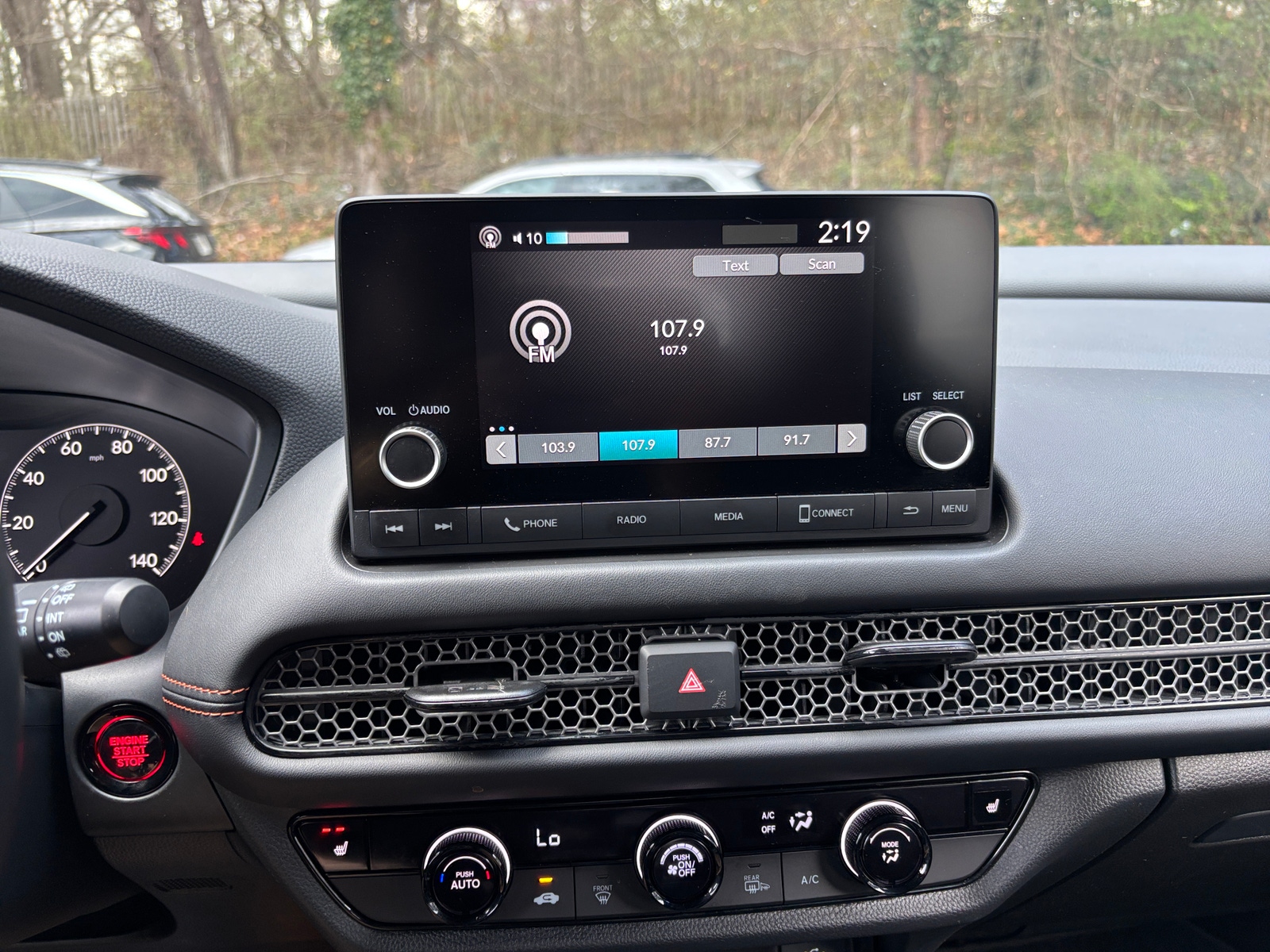 Thumbnail: 2025 Honda HR-V - 4