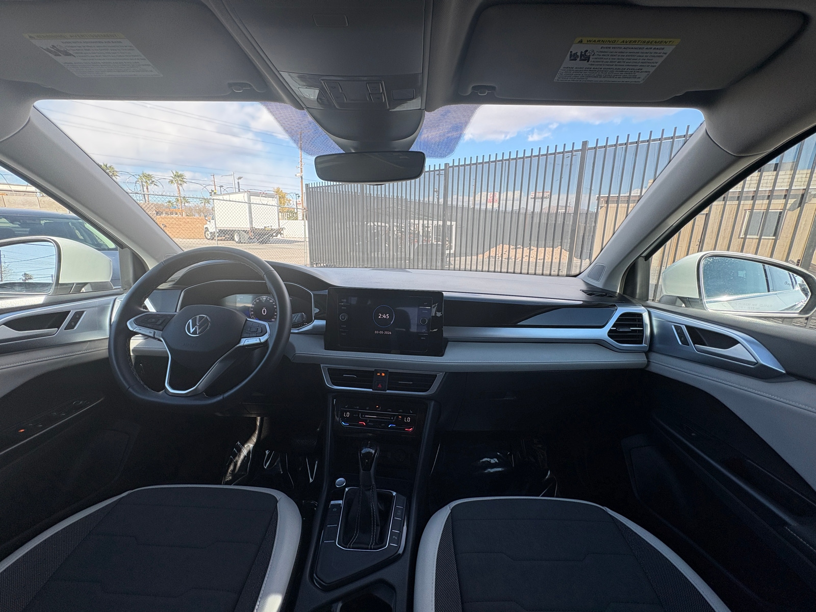 Thumbnail: 2025 Volkswagen Taos - 3