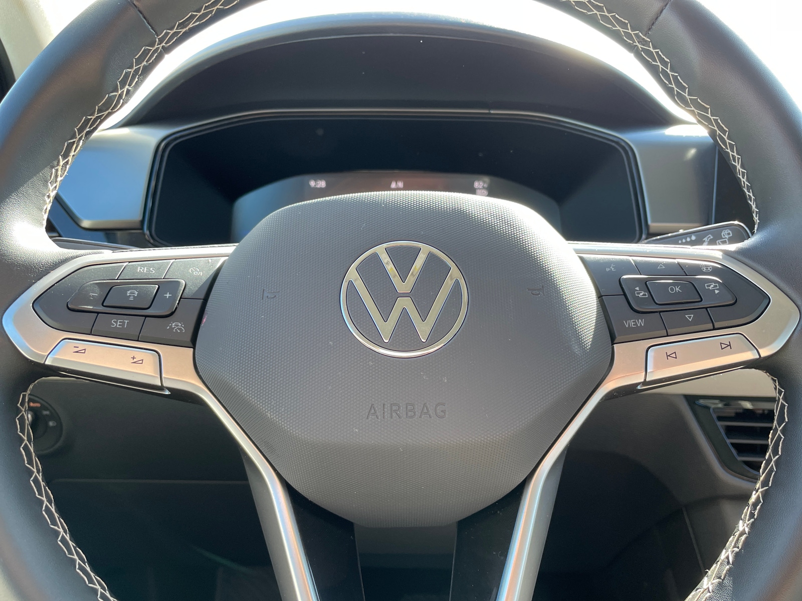 Thumbnail: 2025 Volkswagen Taos - 5