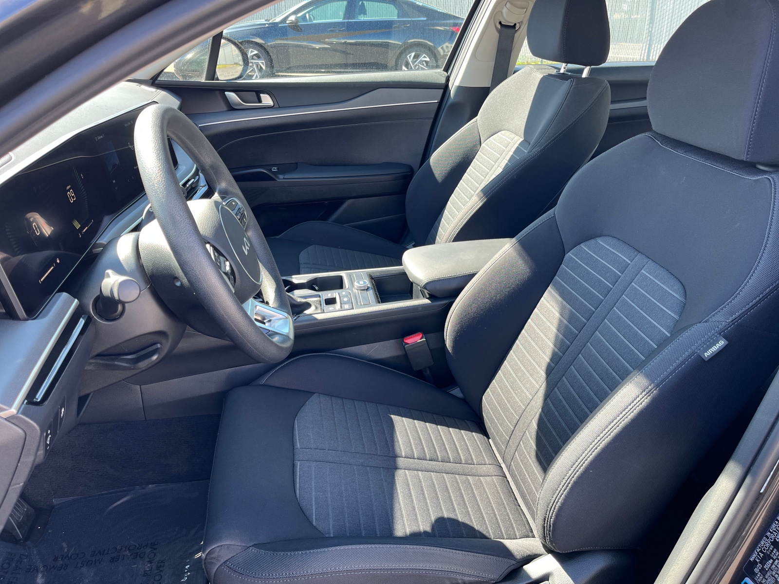 Thumbnail: 2025 Kia K5 - 2