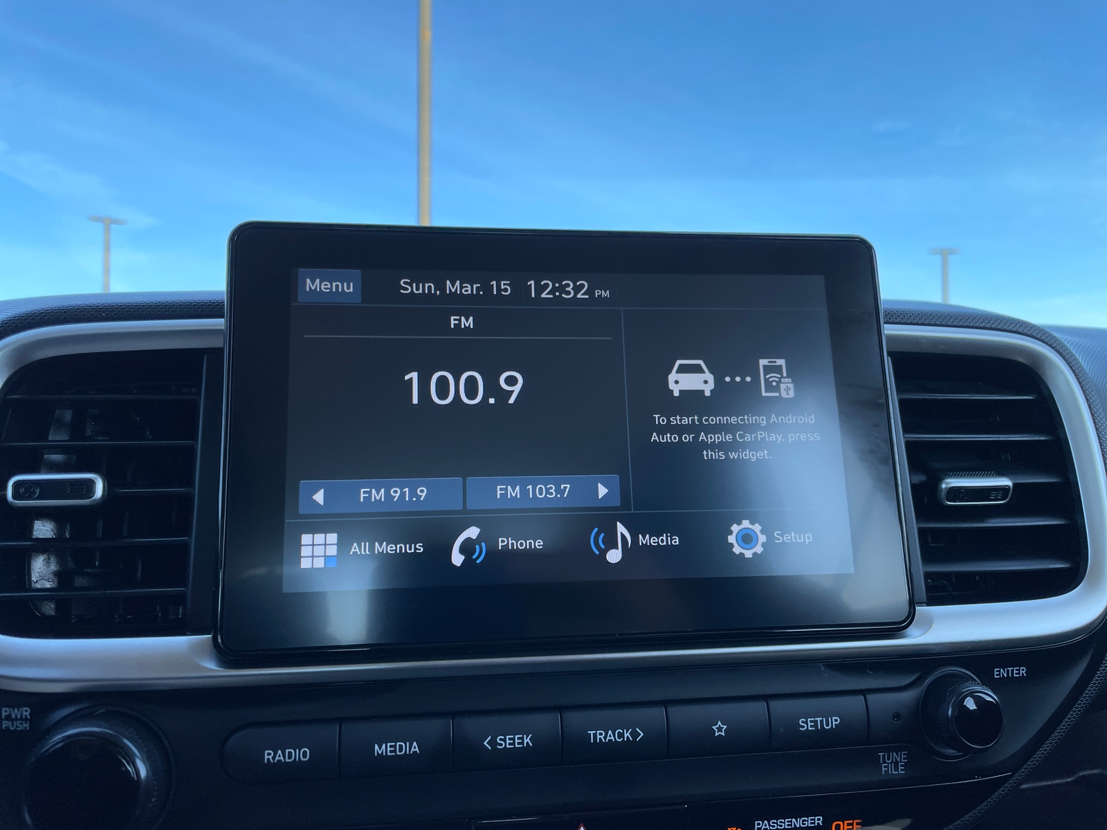 Thumbnail: 2025 Hyundai Venue - 4