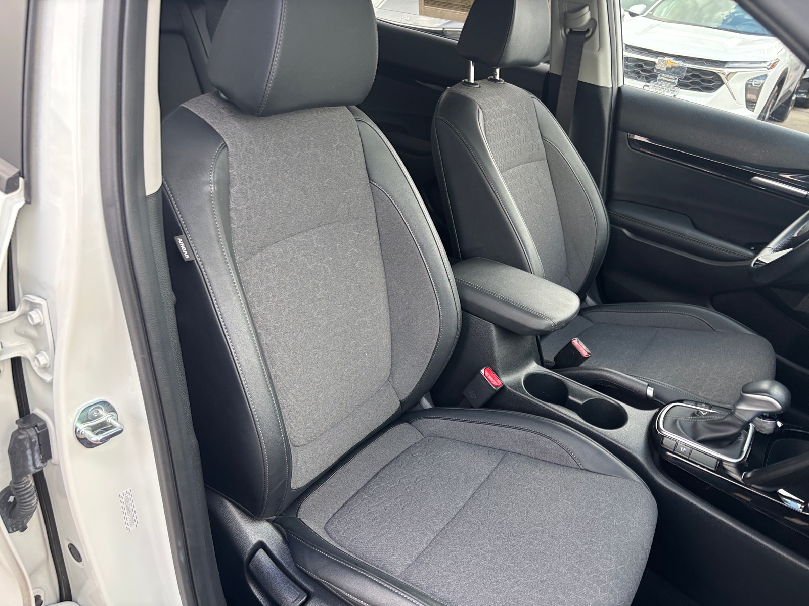 Thumbnail: 2025 Kia Seltos - 2