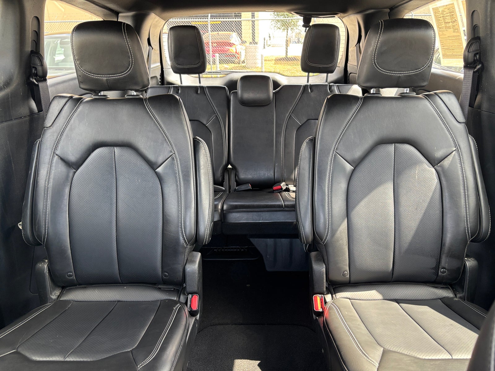 Thumbnail: 2025 Chrysler Pacifica - 5