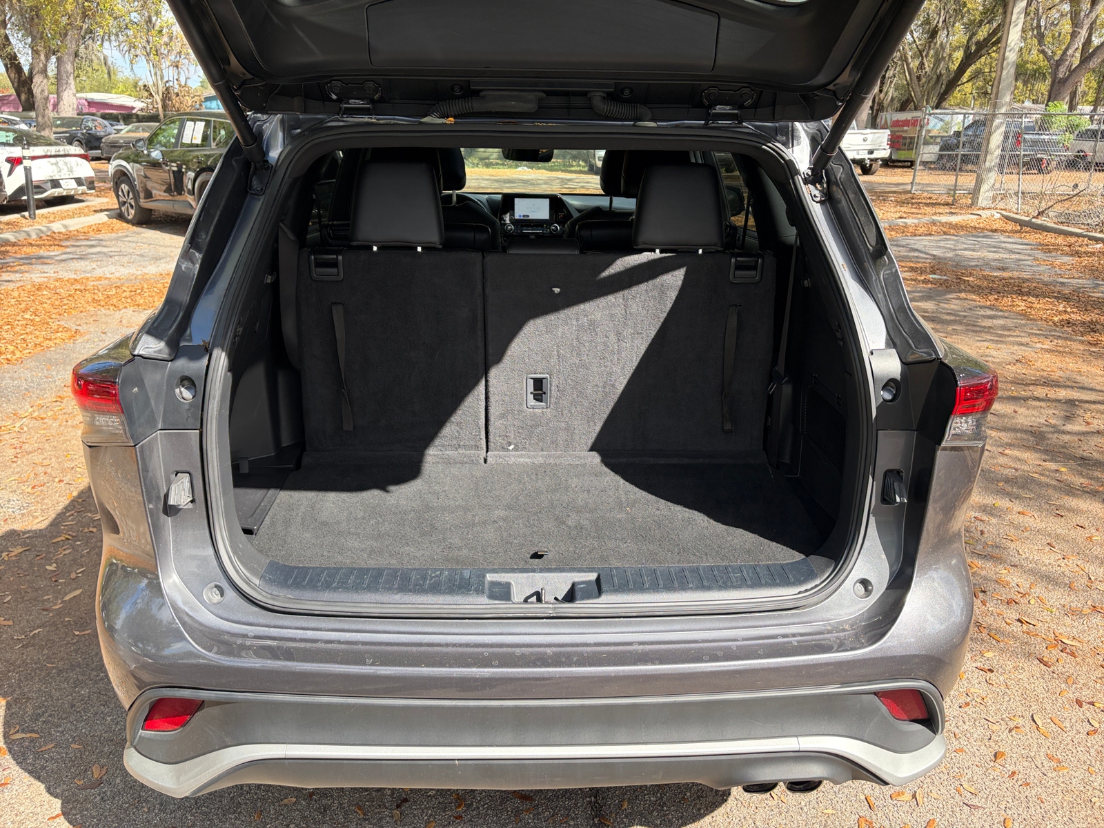 Thumbnail: 2024 Toyota Highlander - 5