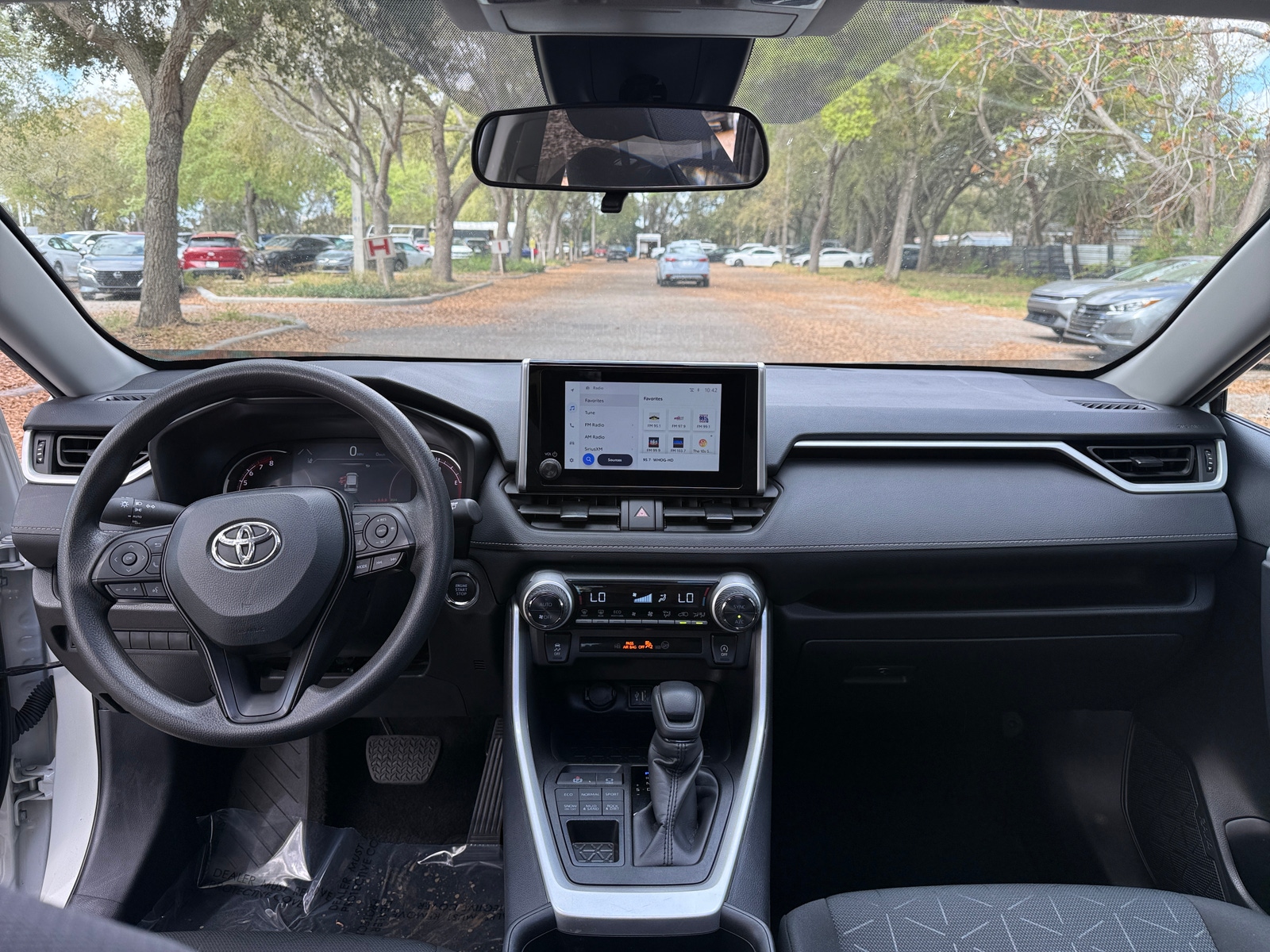 Thumbnail: 2025 Toyota RAV4 - 3