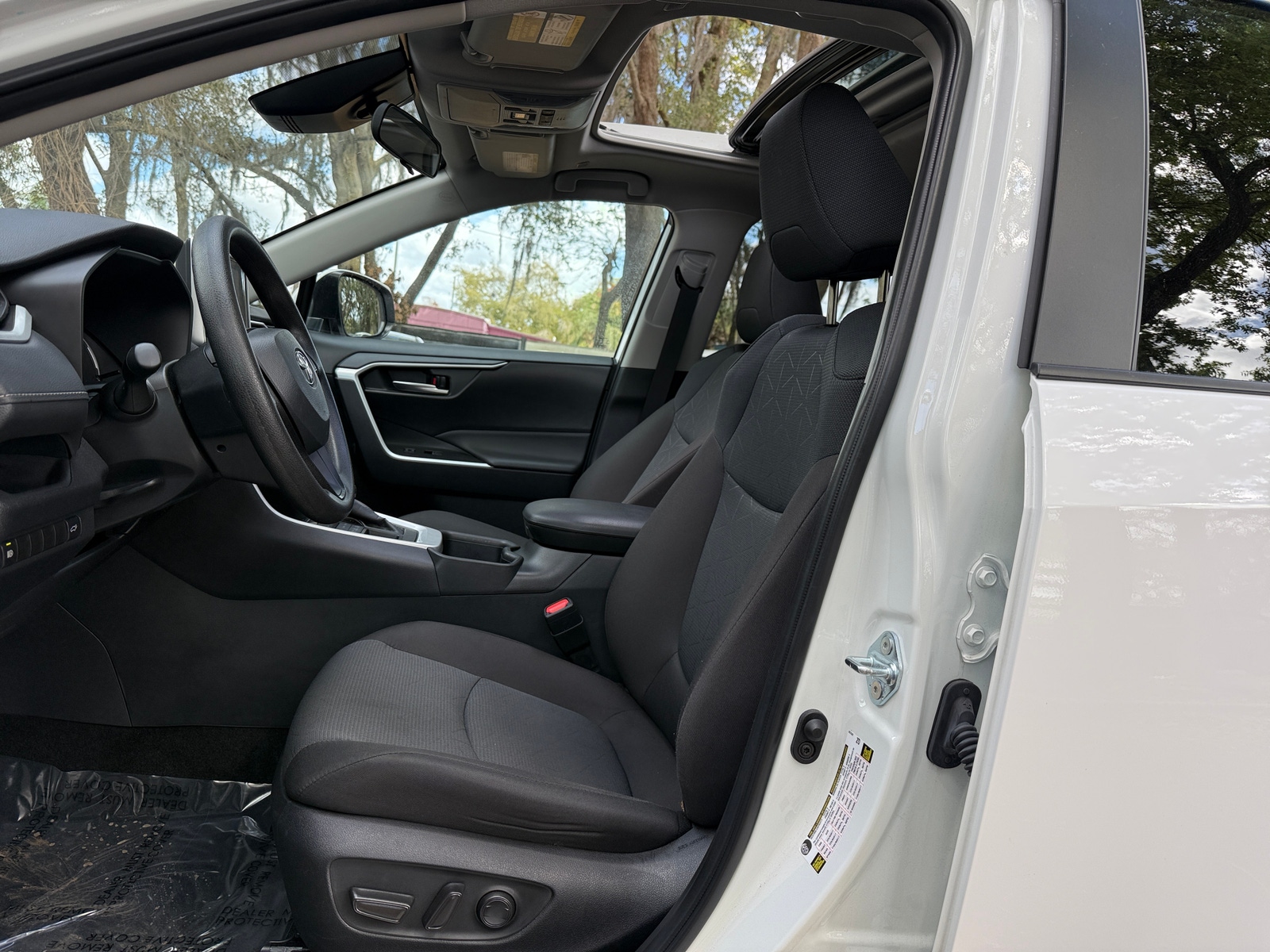 Thumbnail: 2025 Toyota RAV4 - 2