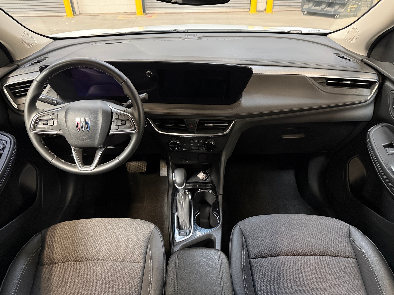 Thumbnail: 2025 Buick Encore GX - 2