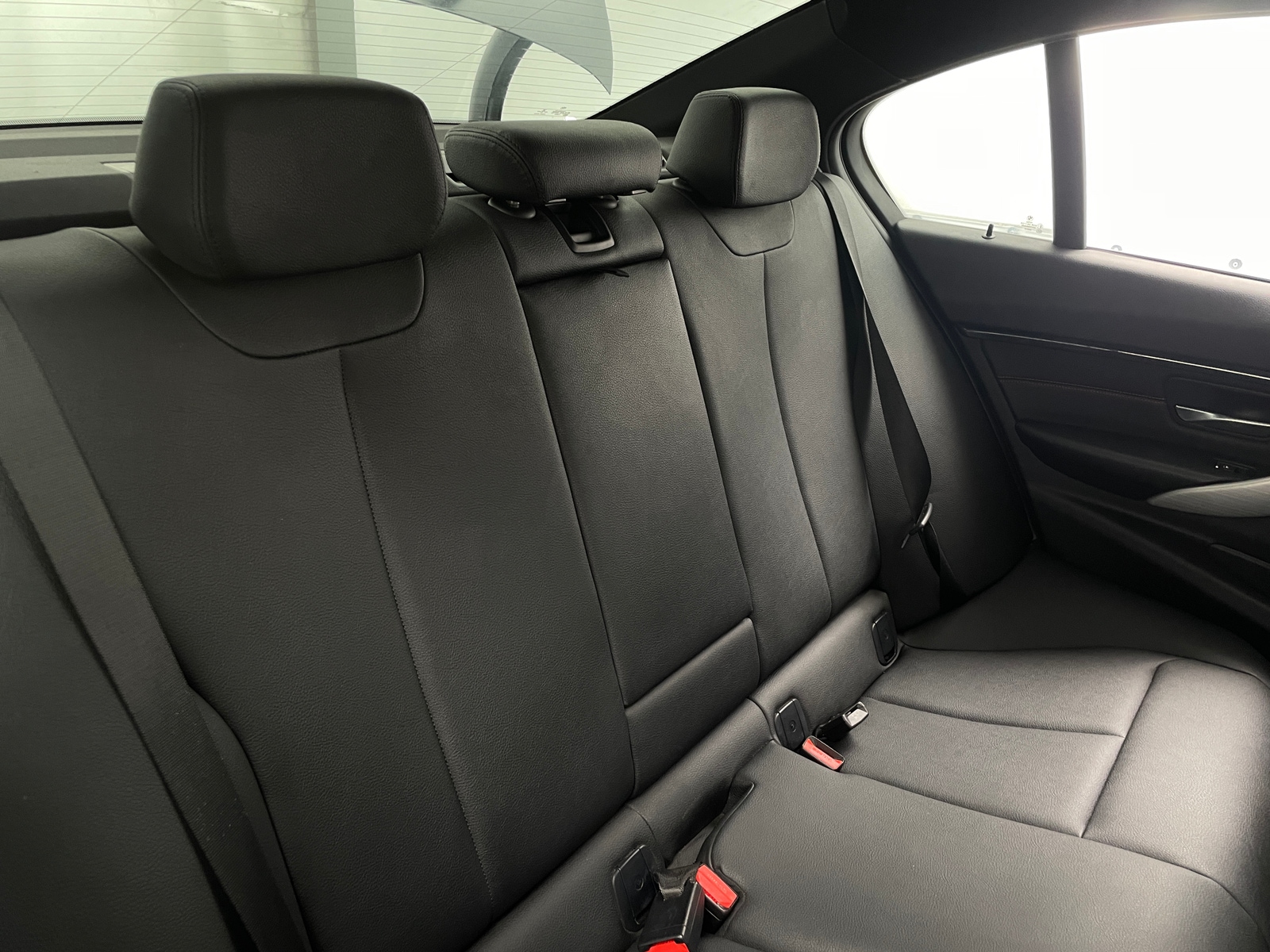 Thumbnail: 2016 BMW 3 Series - 5