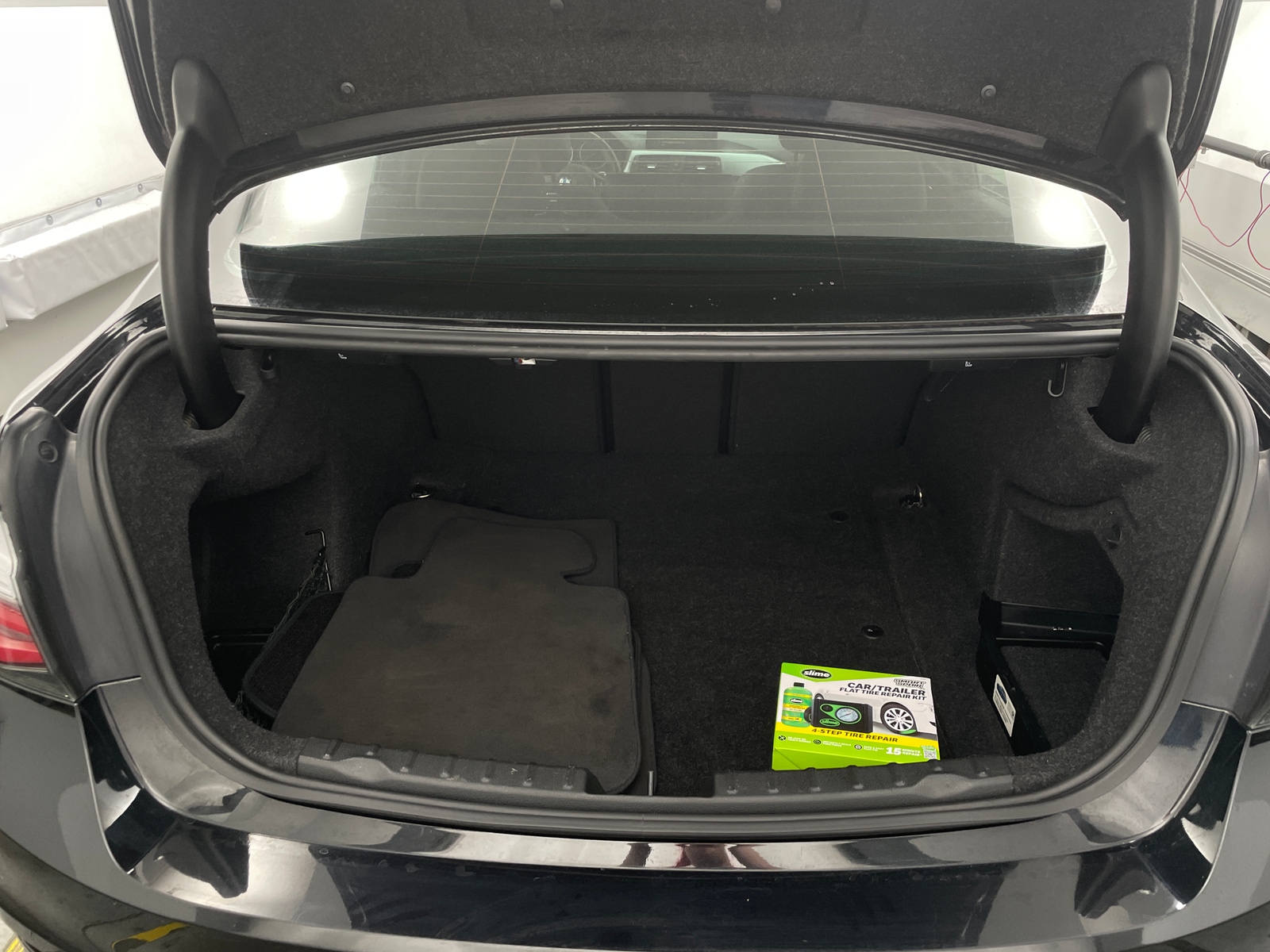 Thumbnail: 2016 BMW 3 Series - 6