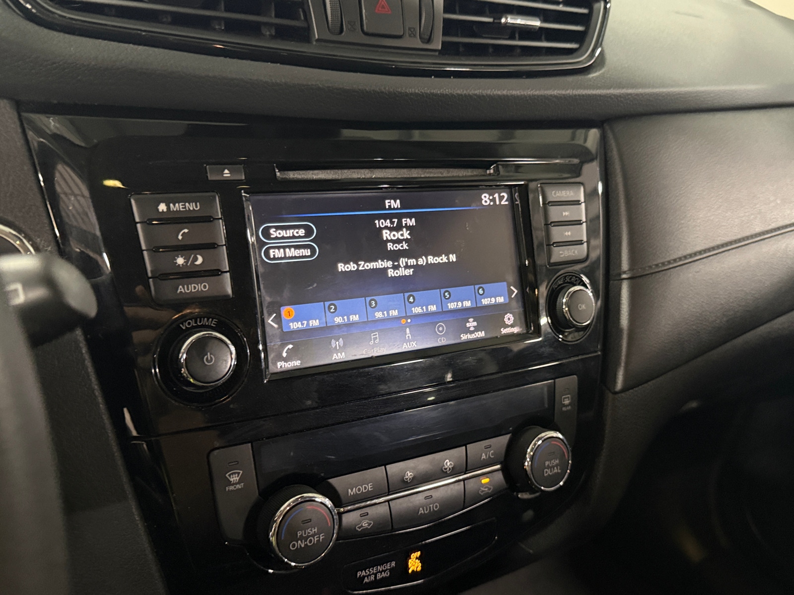 Thumbnail: 2019 Nissan Rogue - 4