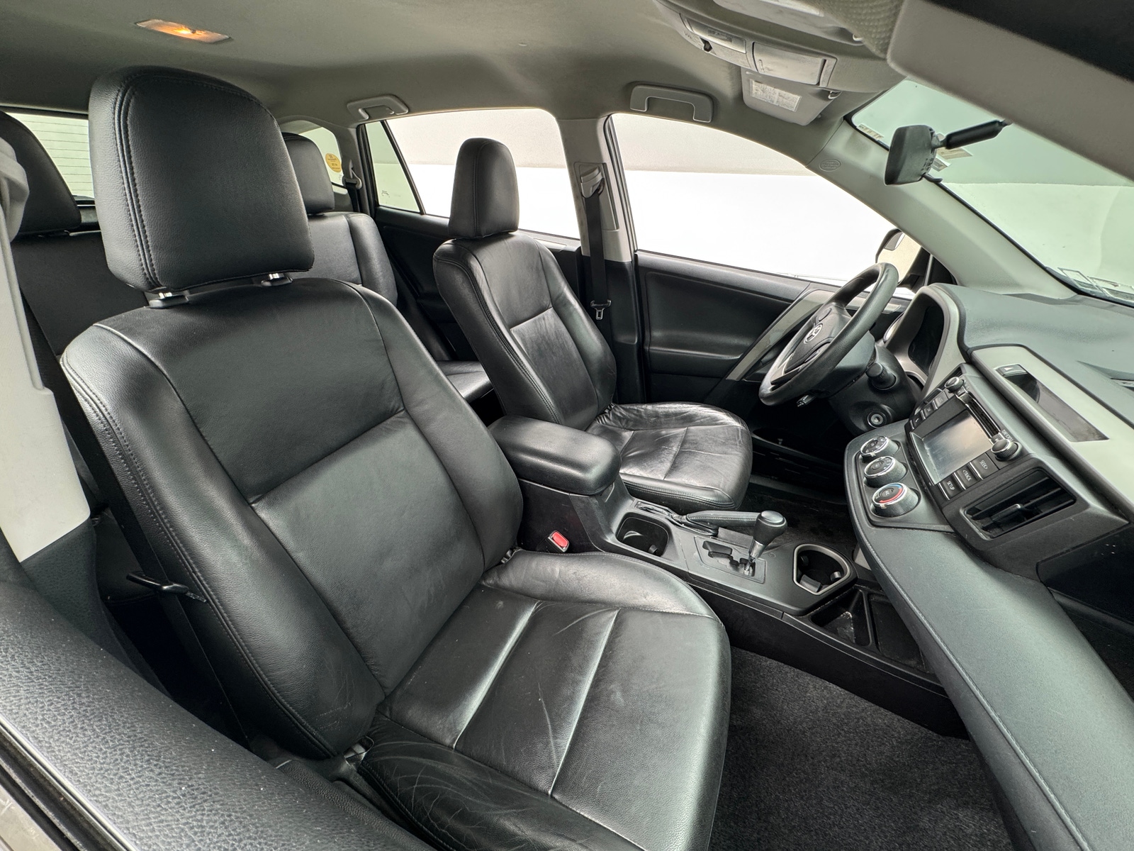 Thumbnail: 2016 Toyota RAV4 - 2