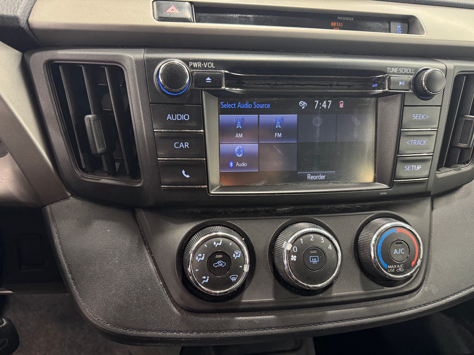 Thumbnail: 2016 Toyota RAV4 - 4