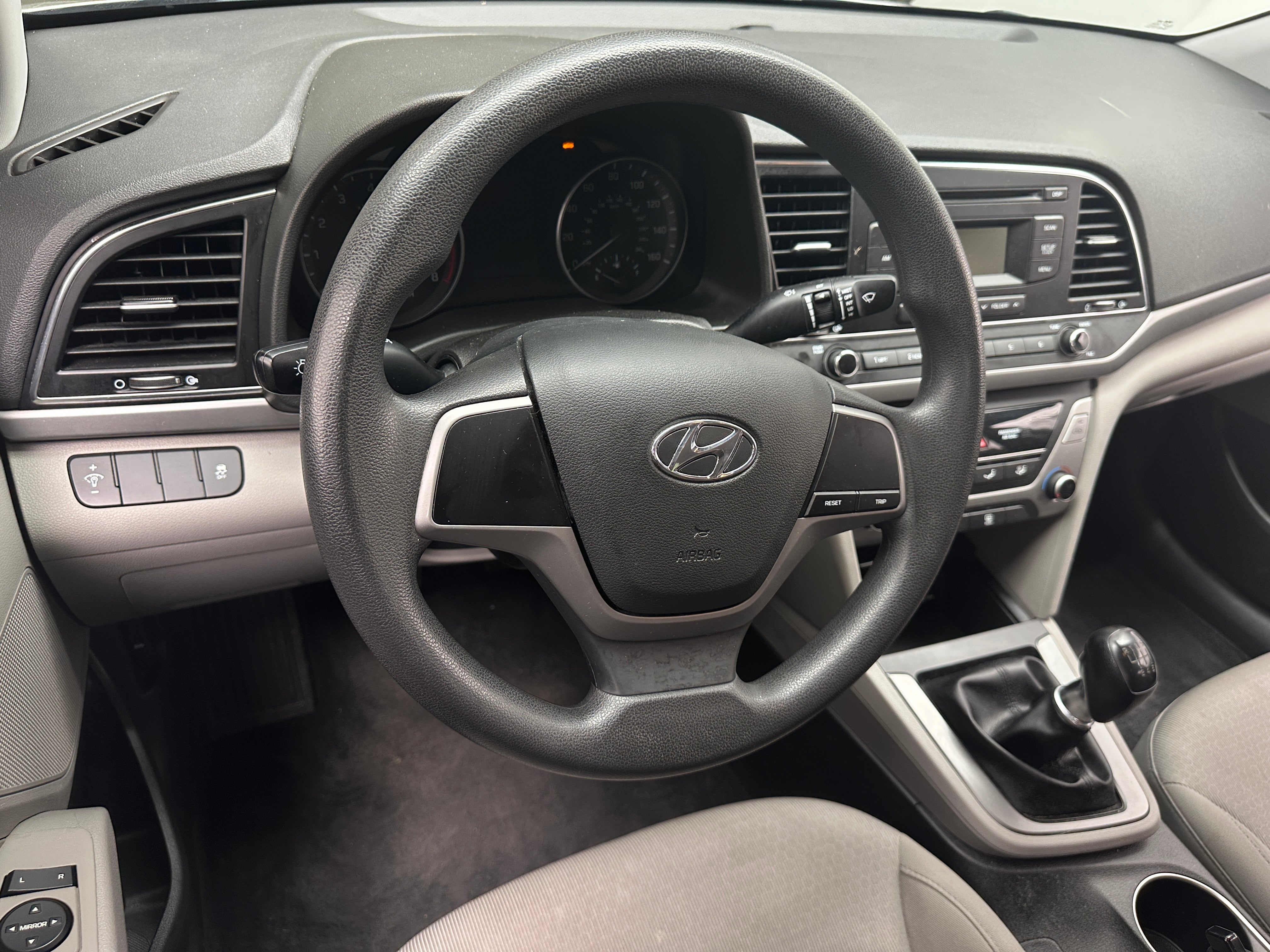 Used 2018 Hyundai Elantra SE with VIN 5NPD74LF5JH352497 for sale in Colonial Heights, VA