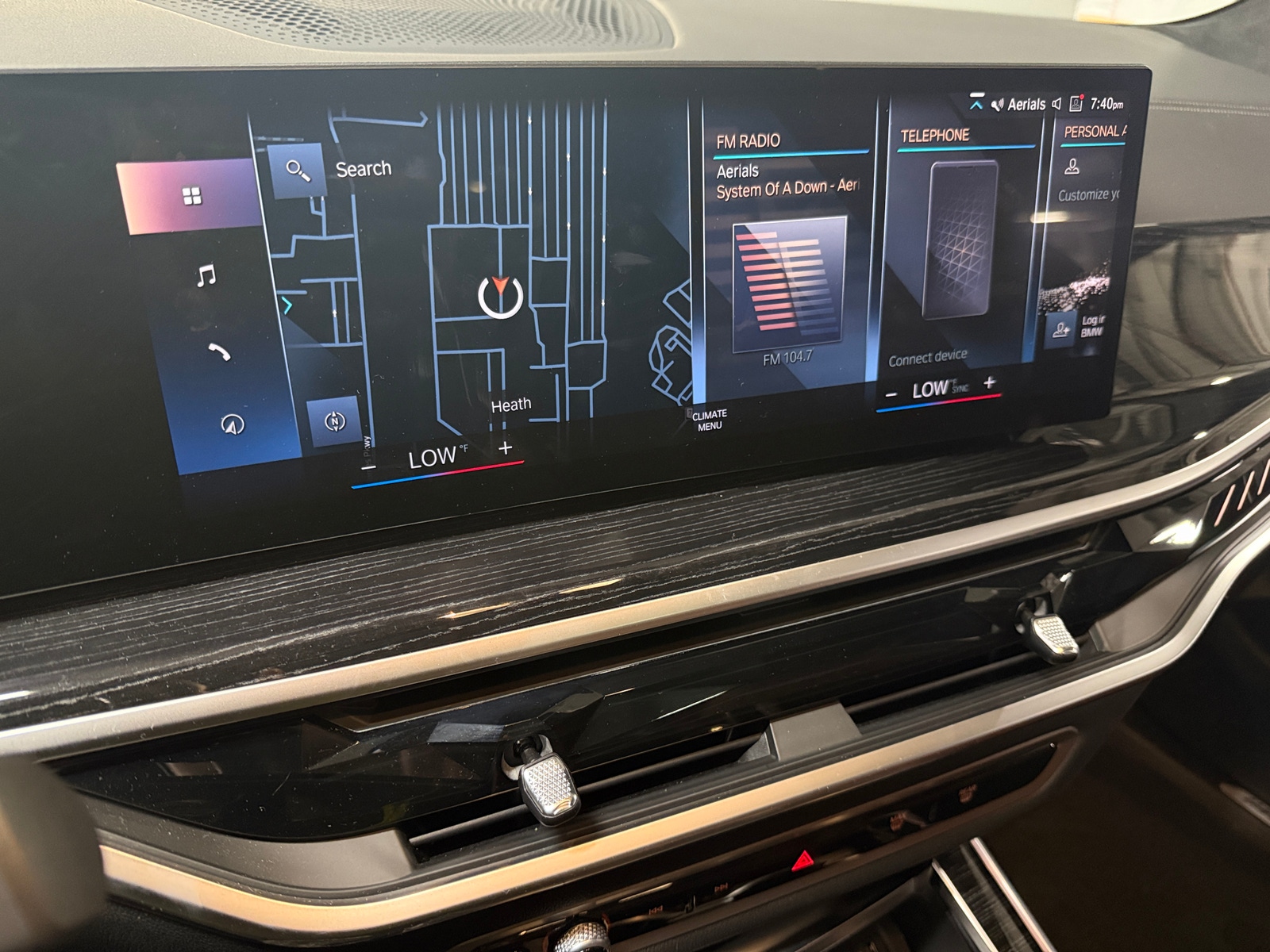 Thumbnail: 2023 BMW X7 - 3