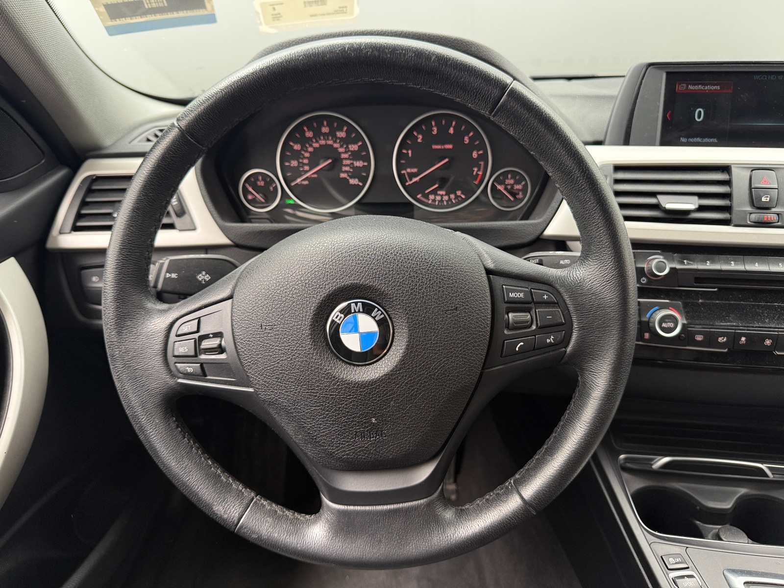 Thumbnail: 2018 BMW 3 Series - 4