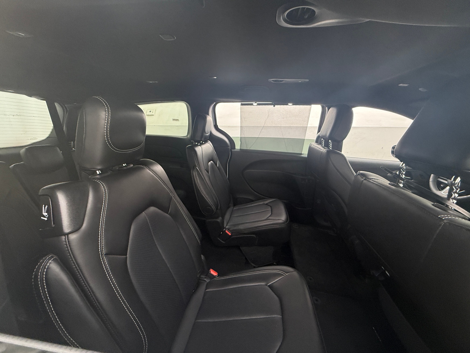 Thumbnail: 2025 Chrysler Pacifica - 5