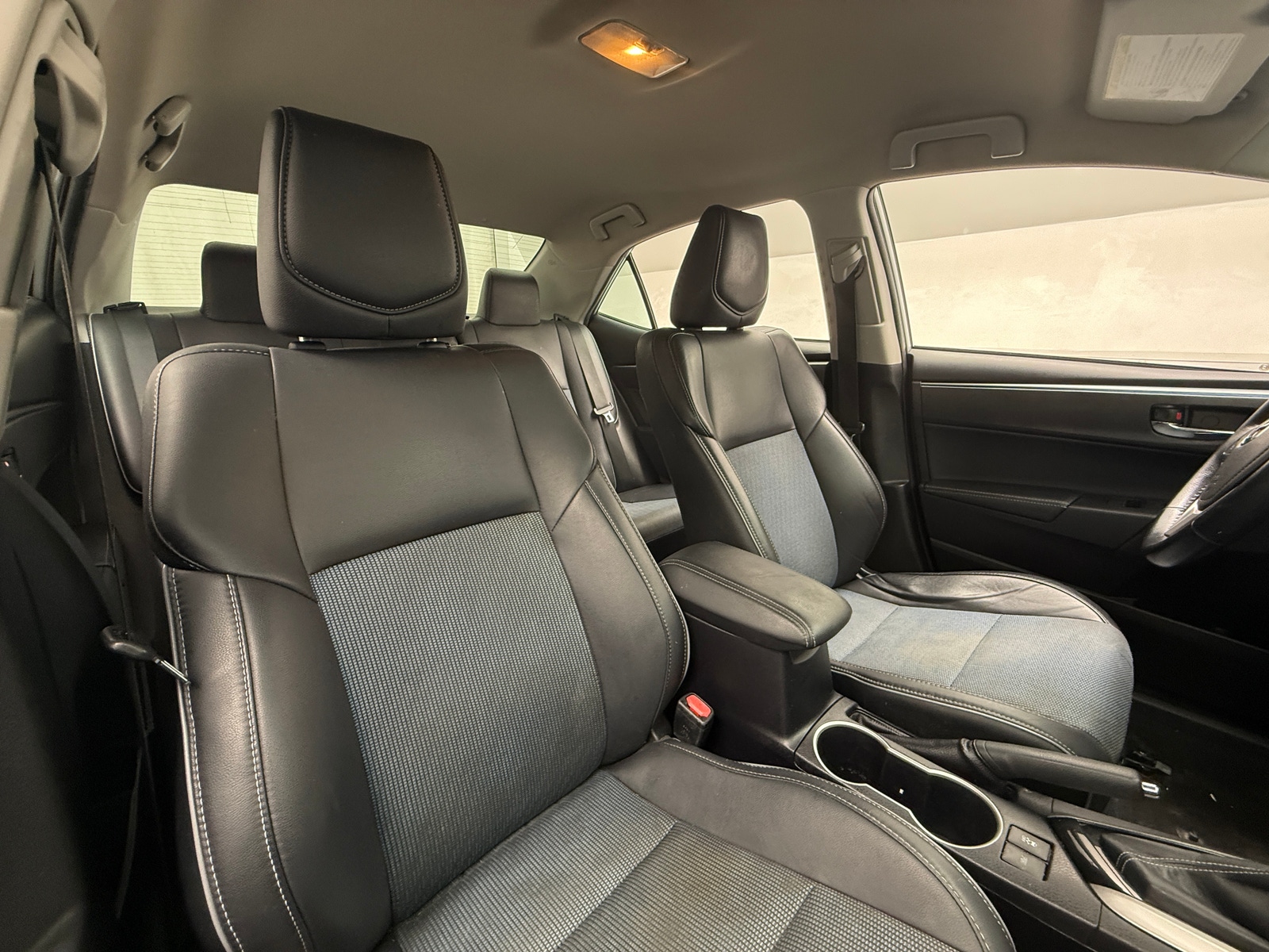 Thumbnail: 2015 Toyota Corolla - 2