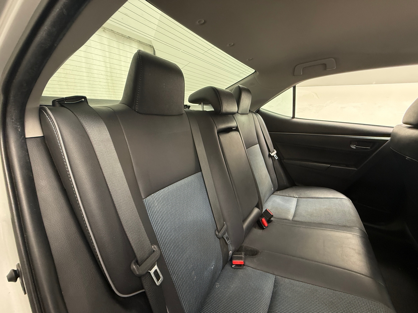 Thumbnail: 2015 Toyota Corolla - 6