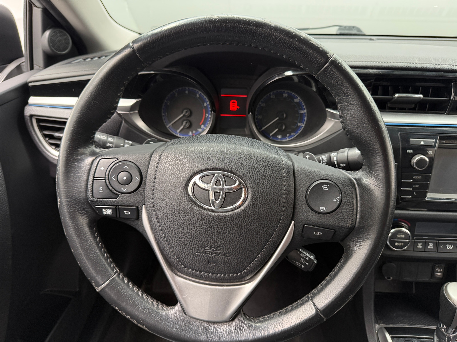 Thumbnail: 2015 Toyota Corolla - 5