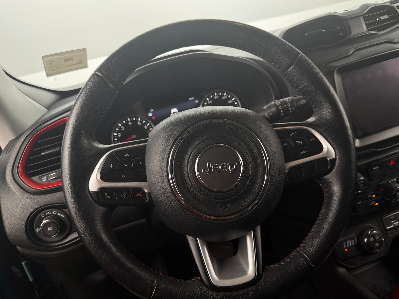 Thumbnail: 2021 Jeep Renegade - 4